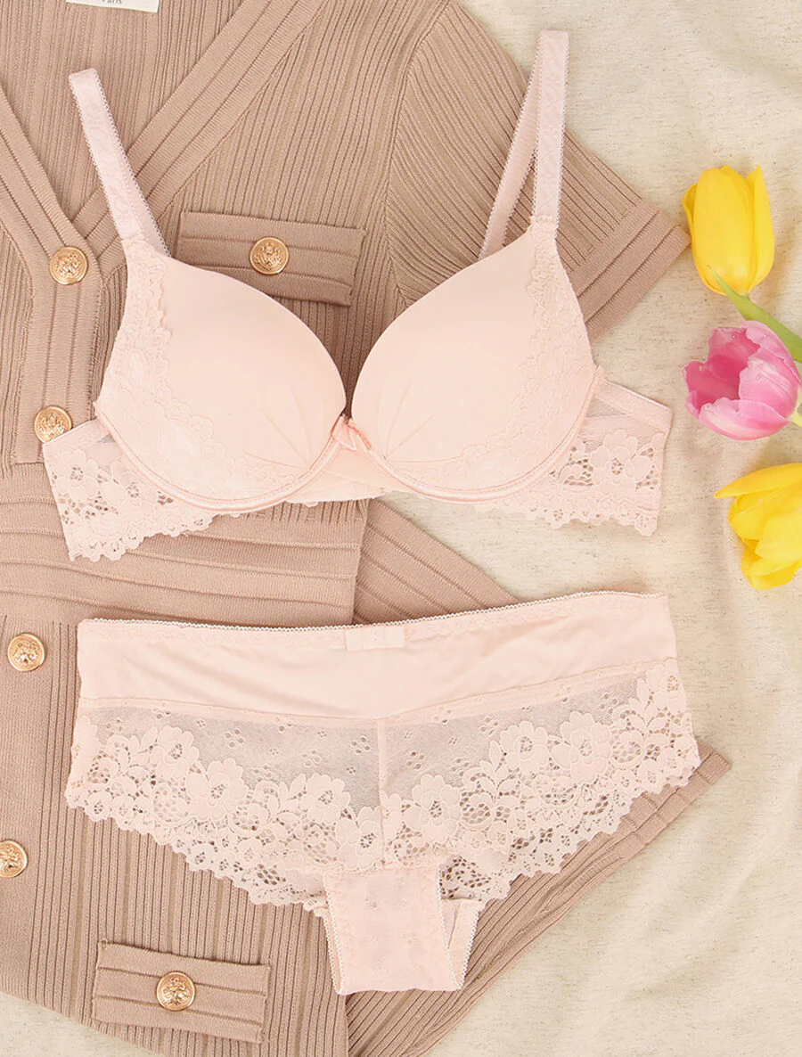Set van netstof en kant - Roze