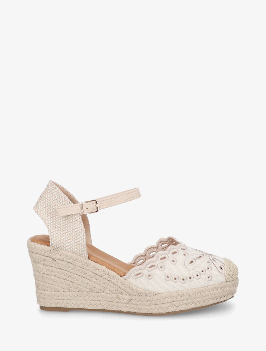 Sleehaksandalen met dambordpatroon en hielstuk - Beige