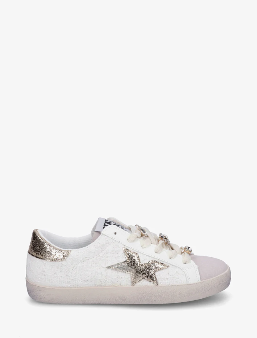 Sneakers met kanten versiering en strass juwelen - Goud