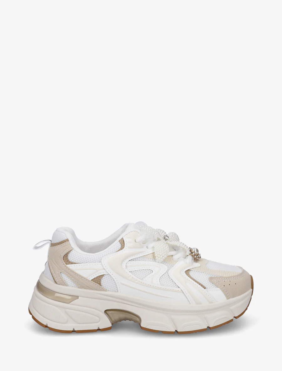 Sneakers met lintveters en bloem van parels - Lichtmol