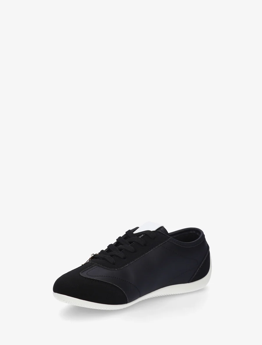 Sneakers met niet-passende sierinzetstukken. - Zwart - Image 3