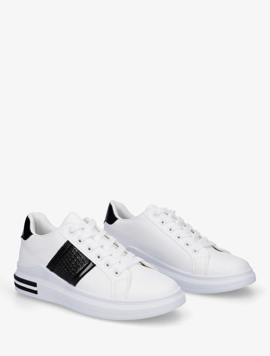 Sneakers met strepen en contrasterende hielversteviging - Zwart - Image 4