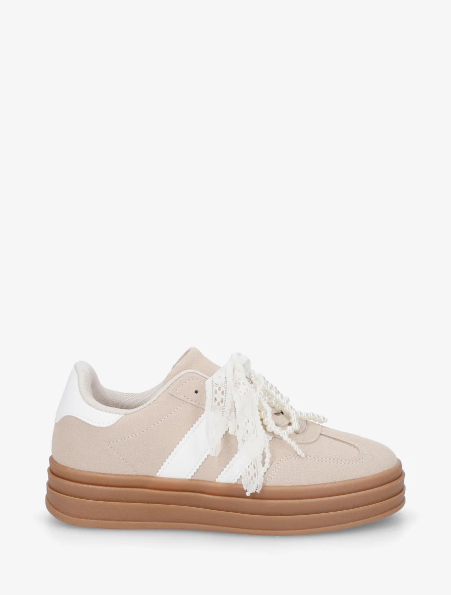Sneakers van imitatie-nubuck met gestileerde veters. - Beige