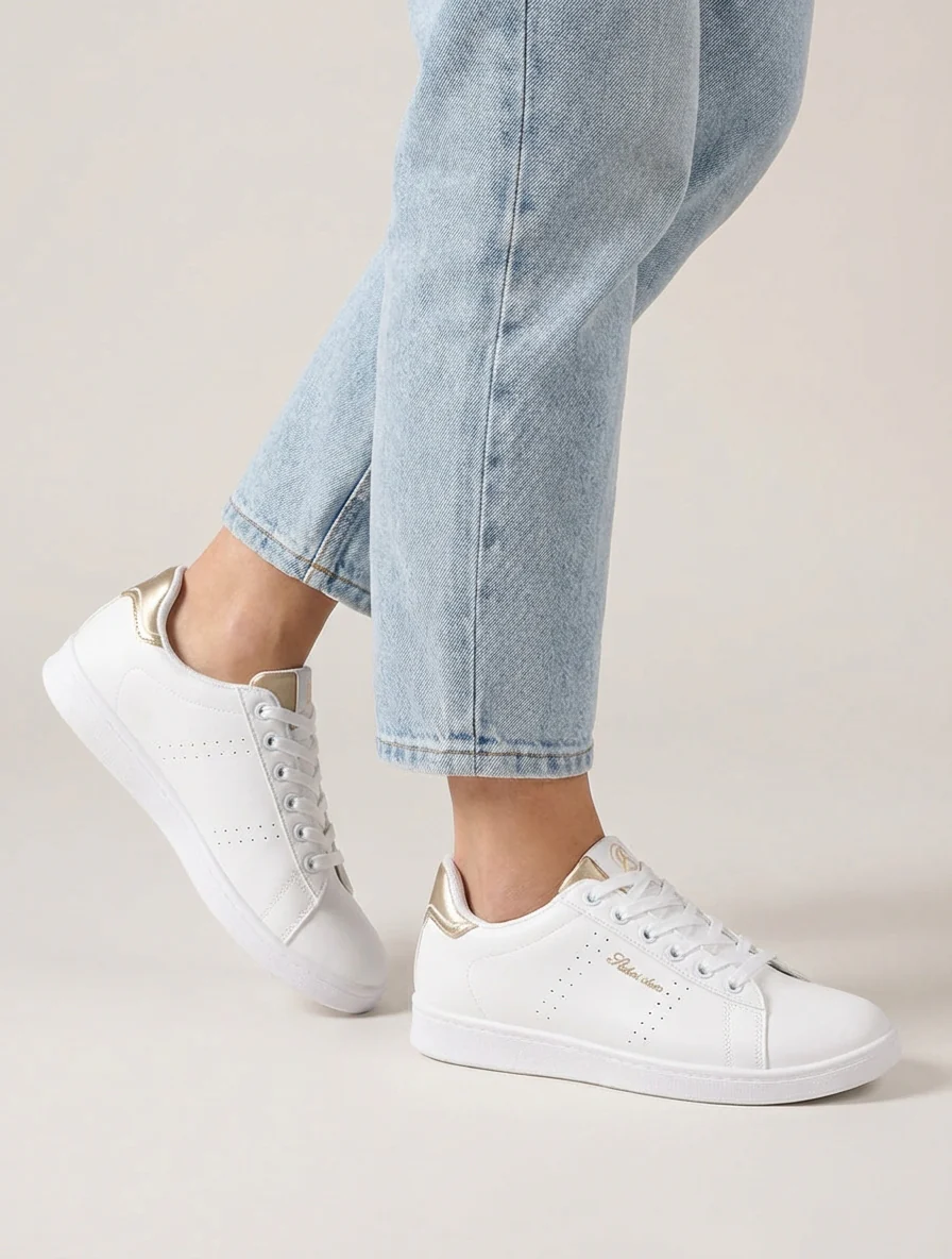 Sneakers van imitatieleer met geborduurde inscriptie - Goud - Image 5
