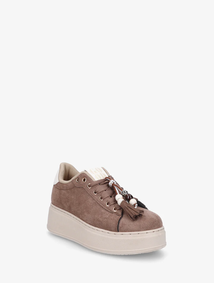 Sneakers van suèdine met parelinzetstukken. - Bruin - Image 2