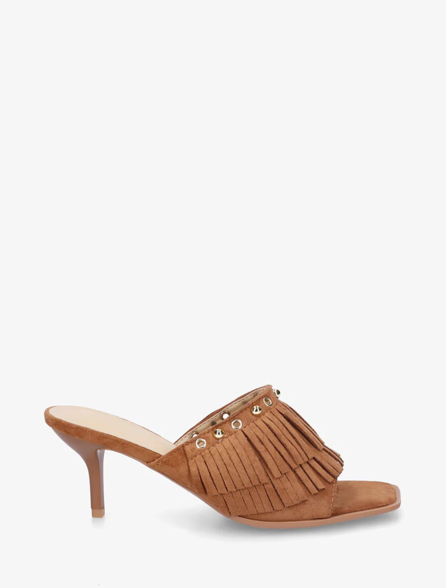 Suède muiltjes met franjes en studs - Kameel
