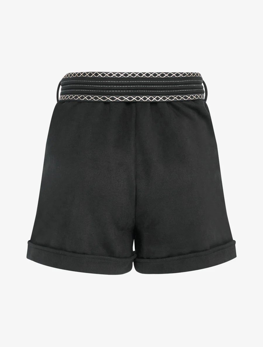 Suède short met geborduurde riem - Zwart - Image 2