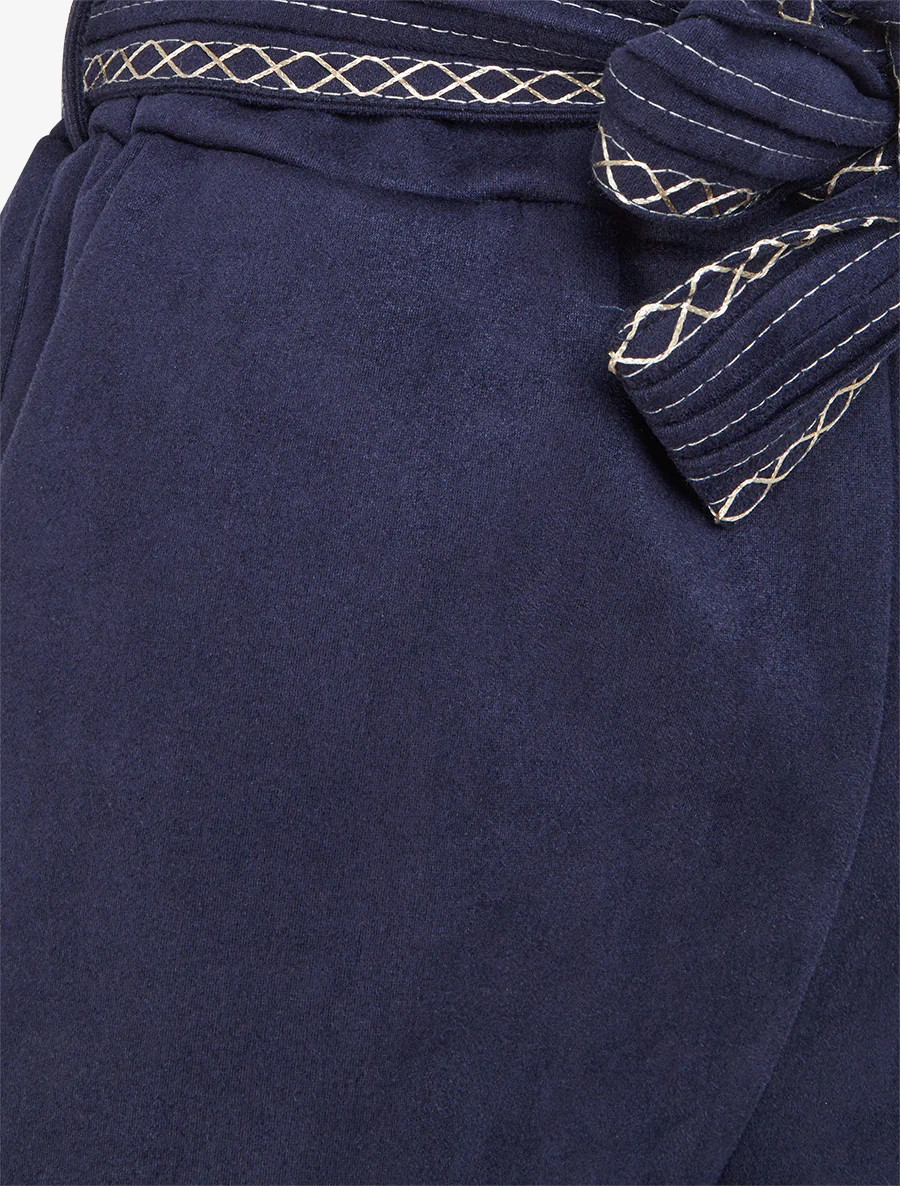 Suède short met geborduurde riem - Marine - Image 3