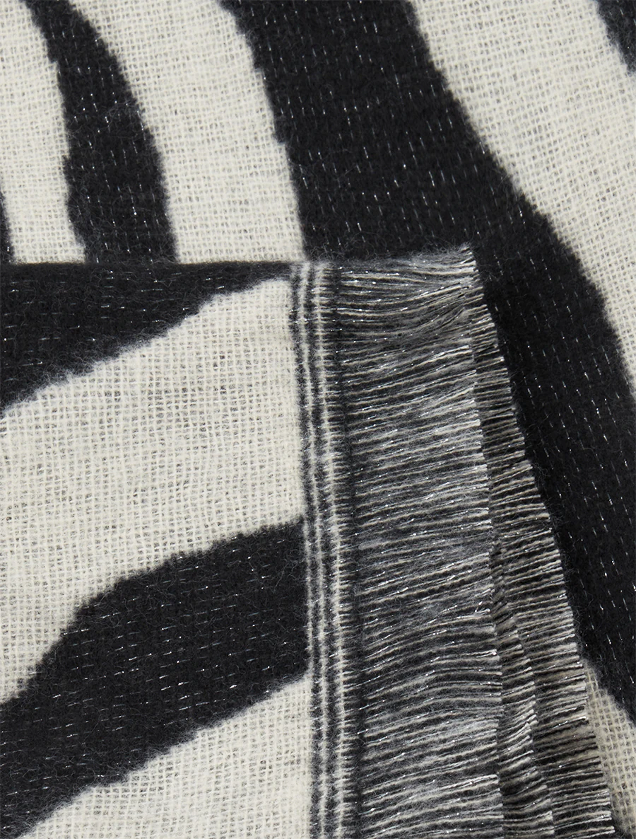 Zachte sjaal met zebraprint - Zwart - Image 3
