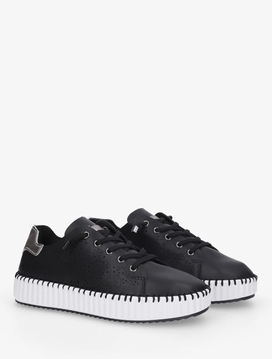 Zachte sneakers met opengewerkte patronen - Zwart - Image 4
