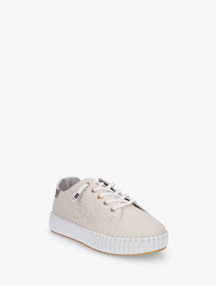 Zachte sneakers met opengewerkte patronen - Beige - Image 2